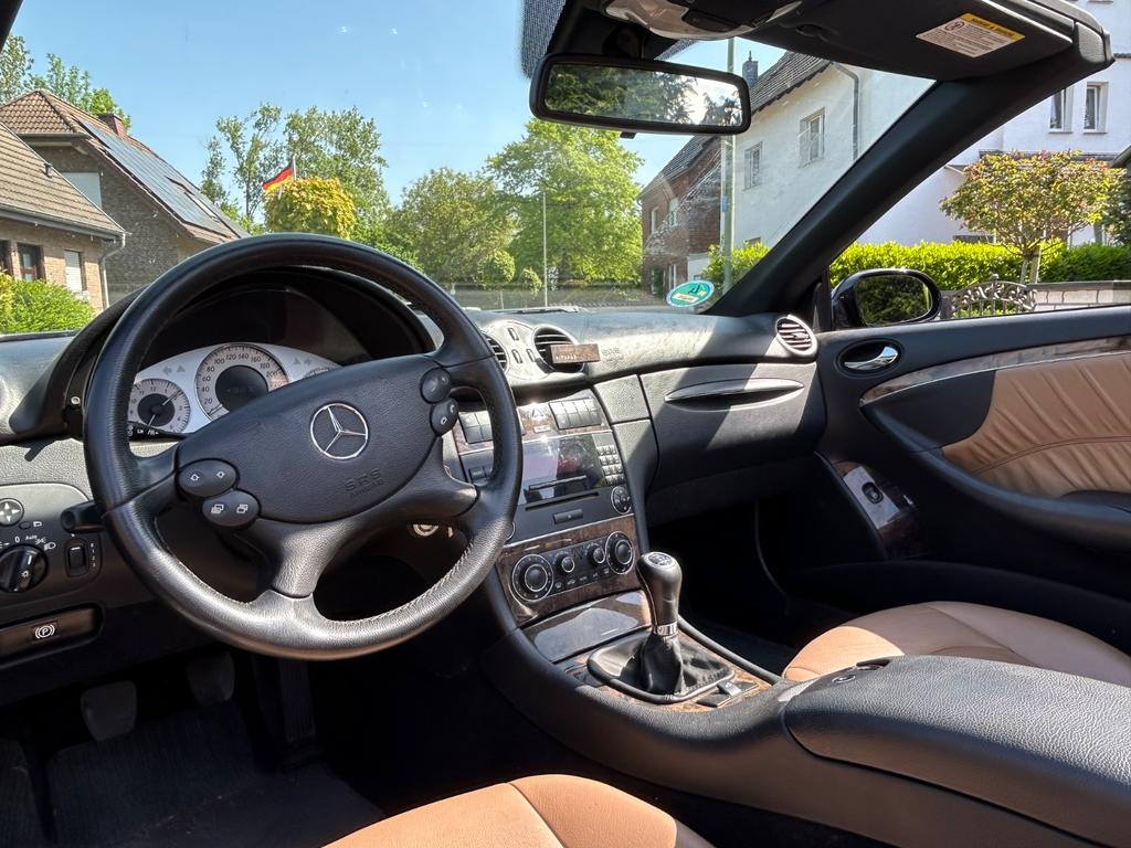 Mercedes-Benz CLK 200