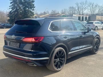 Volkswagen Touareg - 4
