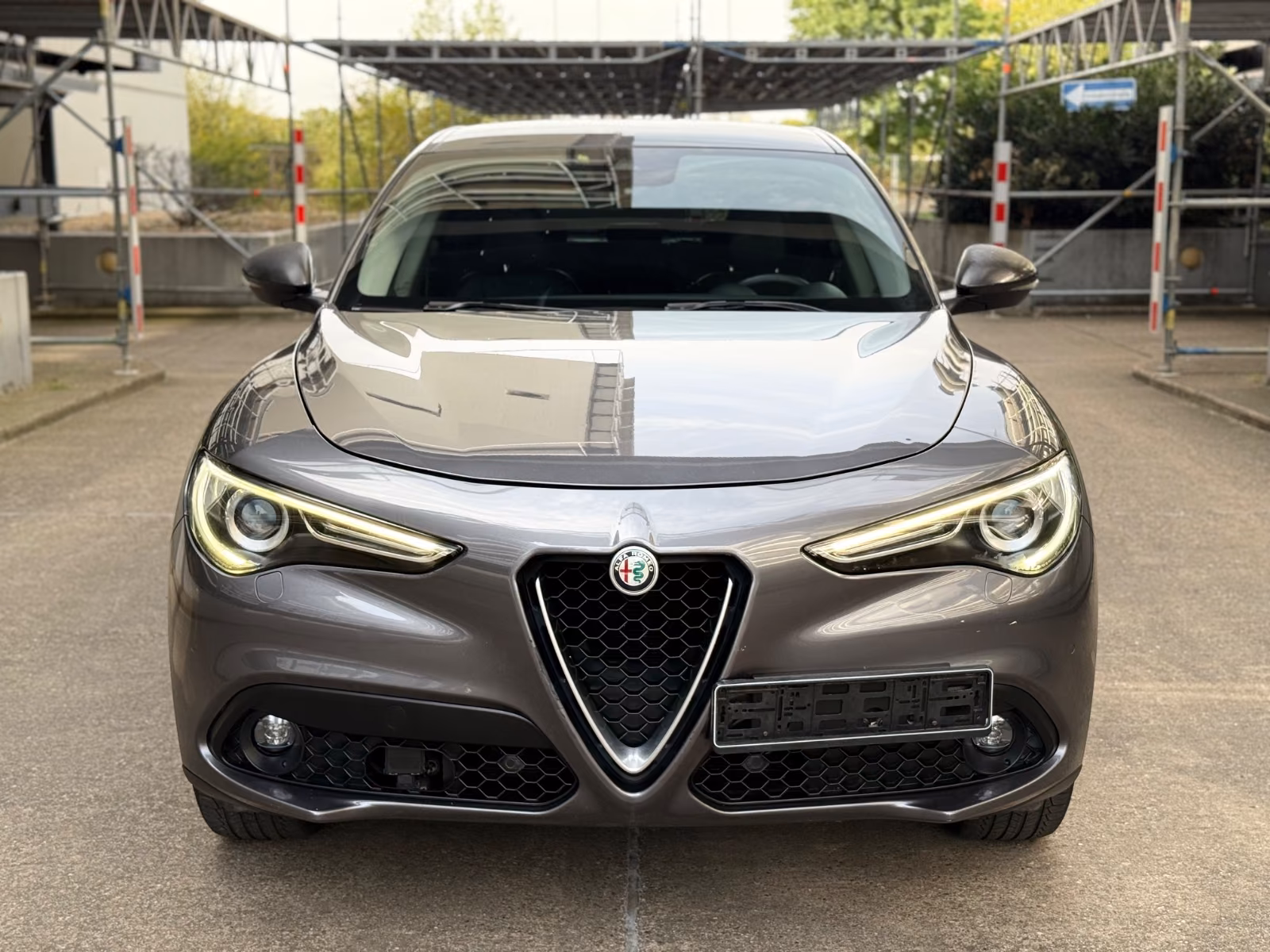 ALFA ROMEO STELVIO 2.2 DIESEL Q4 209ch SUPER - INTÉRIEUR CUIR - GPS - CAMÉRA - SIÈGES CHAUFFANTS ÉLECTRIQUES