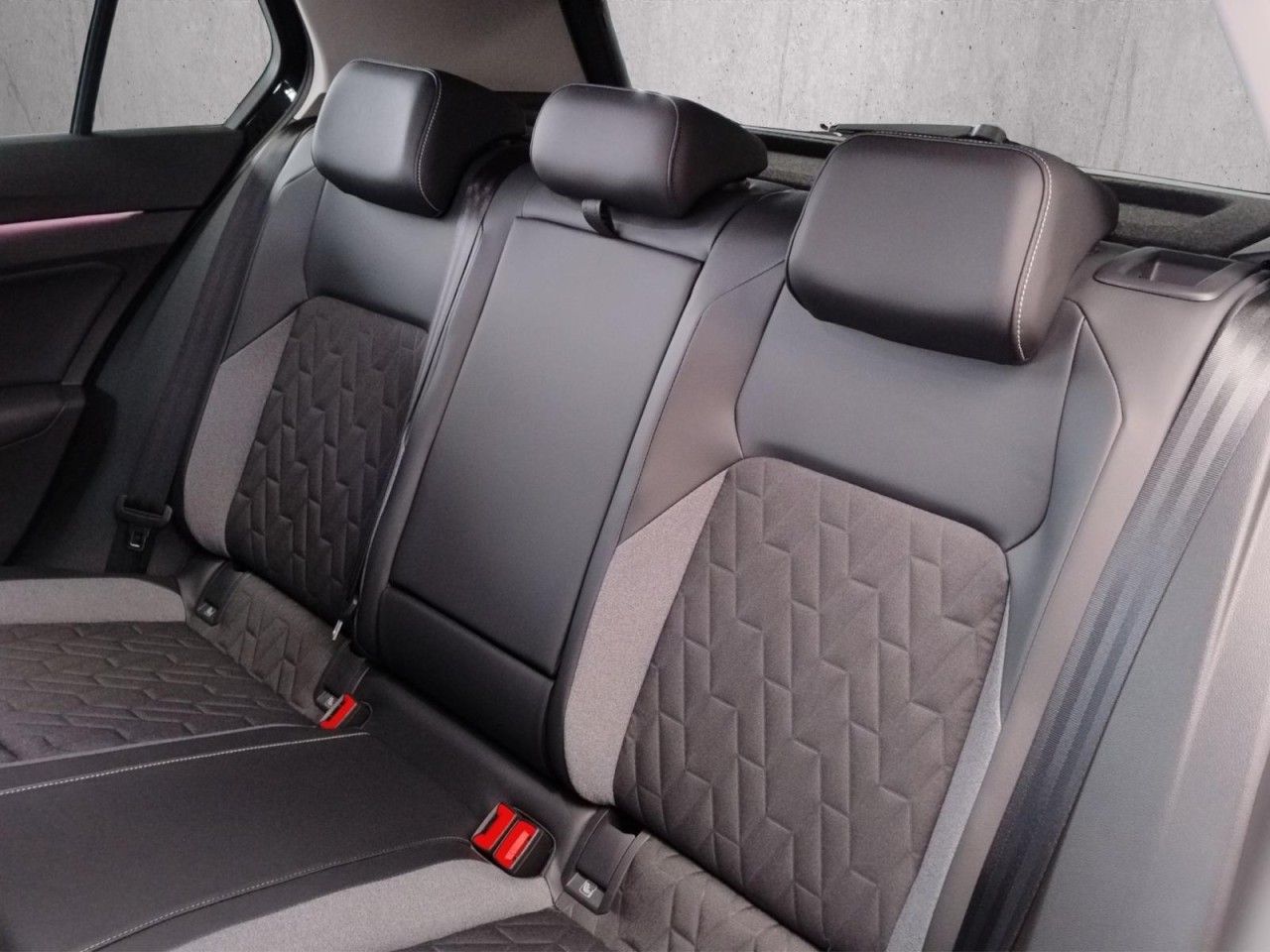 Golf GOAL 1.5 eTSI DSG Klima Navi