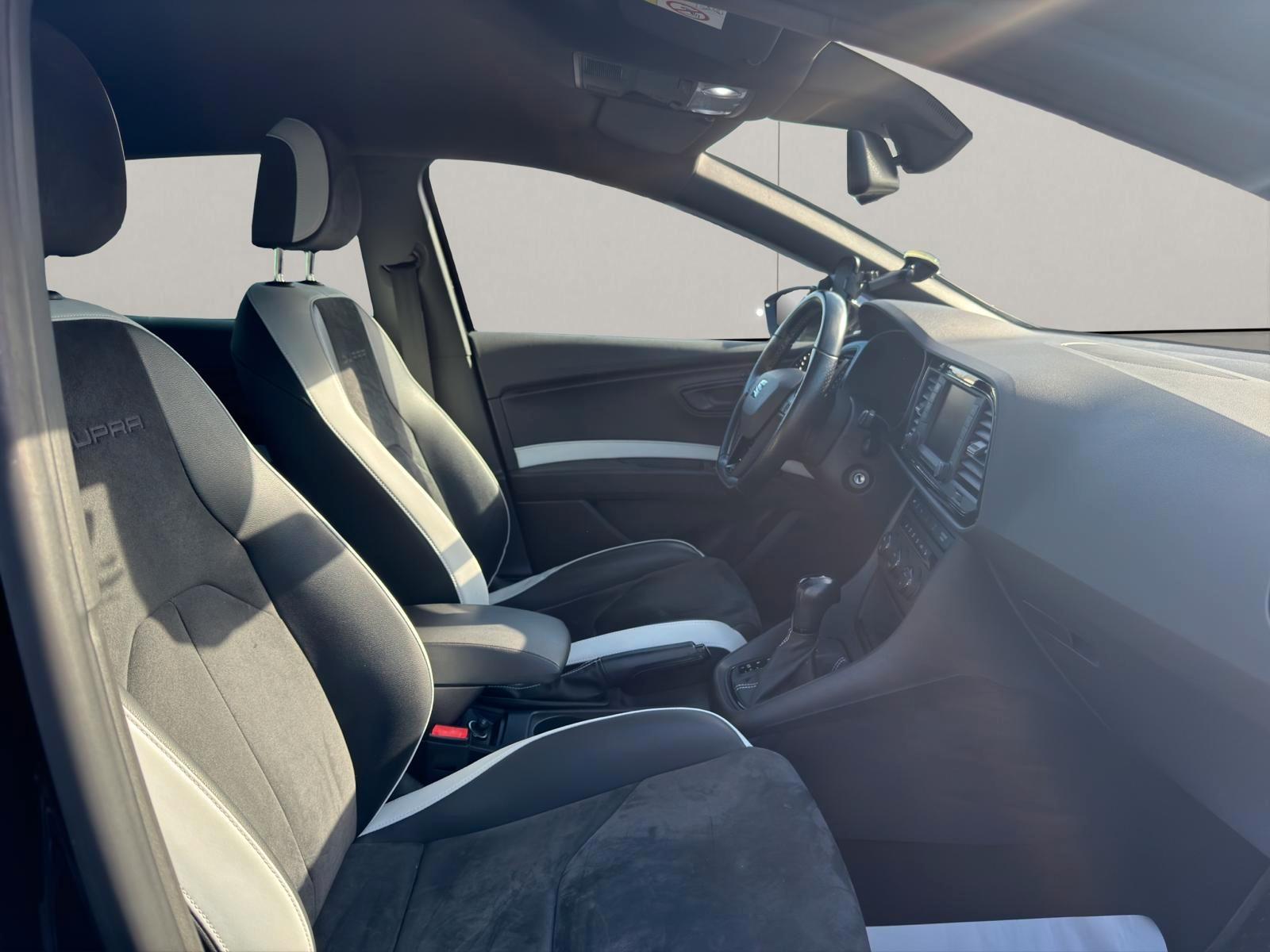 Seat Leon Cupra 2.0 280ch -1 ère main - Sièges sports alcantara - Led - Vitres teintées