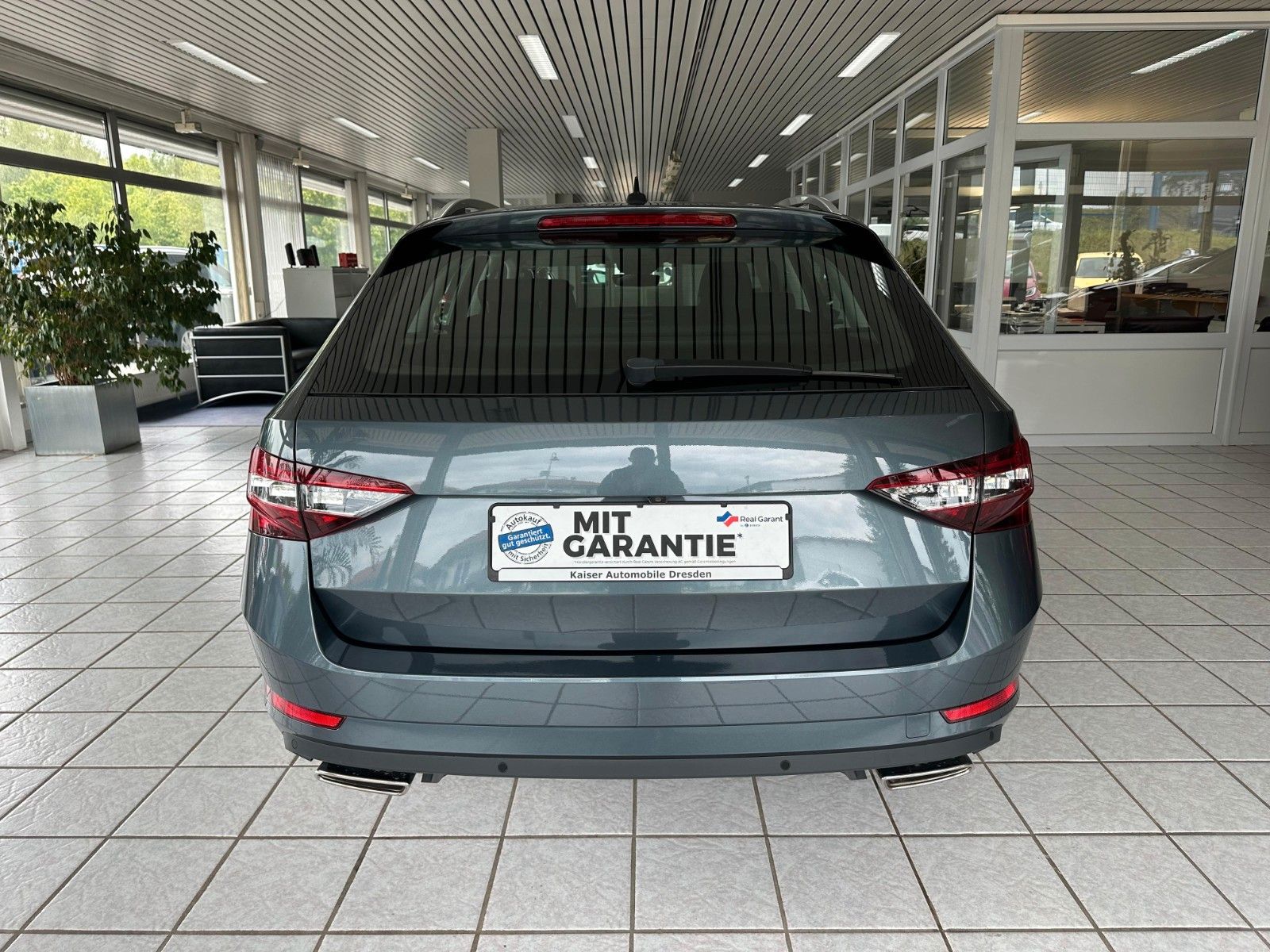 Skoda Superb Combi Style 4x4 PDC Tempo SHZ Kamera DAB foto 6