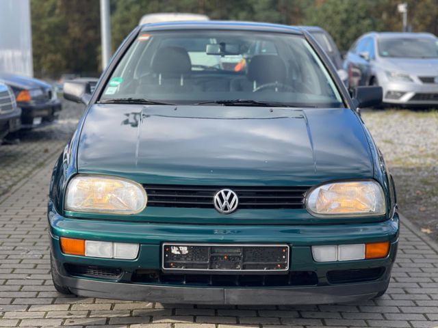 Volkswagen Golf 1.8 III 90PS Europe Automatik Klimaanlage