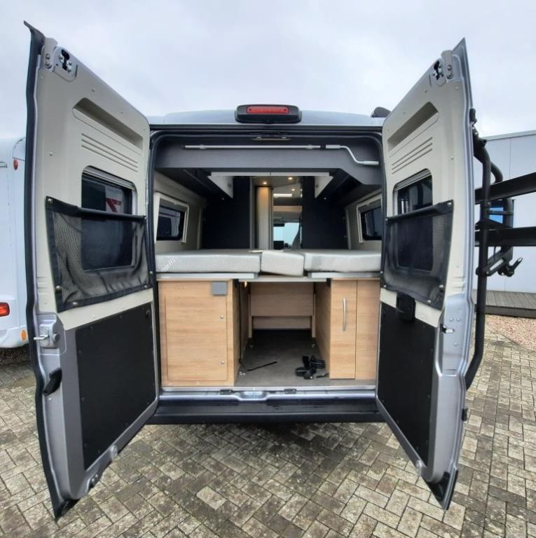 Fahrzeug Übersicht 21 Fahrzeugabbildung Dethleffs Globetrail 640 ER Advantage Solar/Sparen Sie 16.