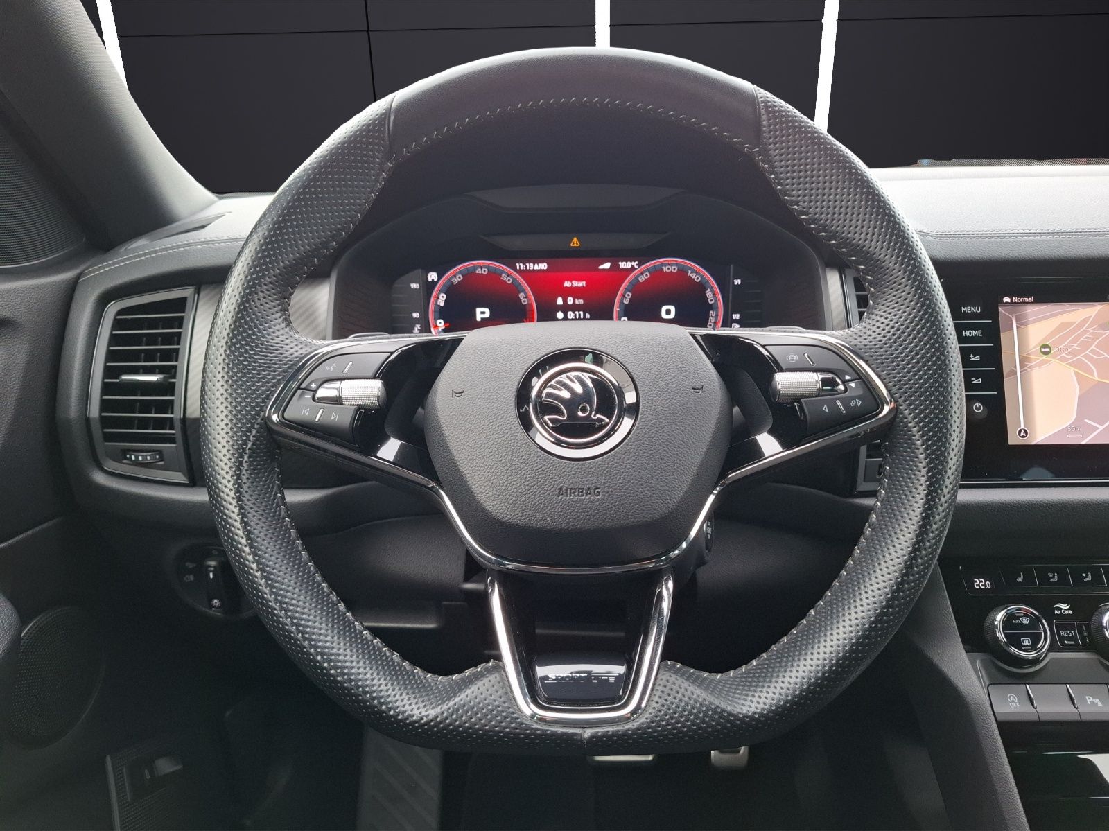 Fahrzeugabbildung SKODA Kodiaq TSI Sportline DSG Matrix Navi AID GRA PDC