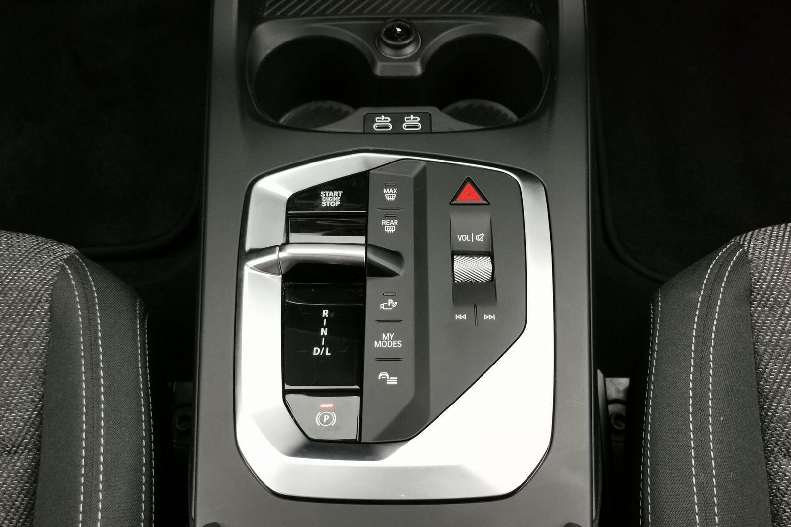 BMW 1 Series i M Sport Design NAV SHZG ParkAss+RFK Alarm, миниатюра 13