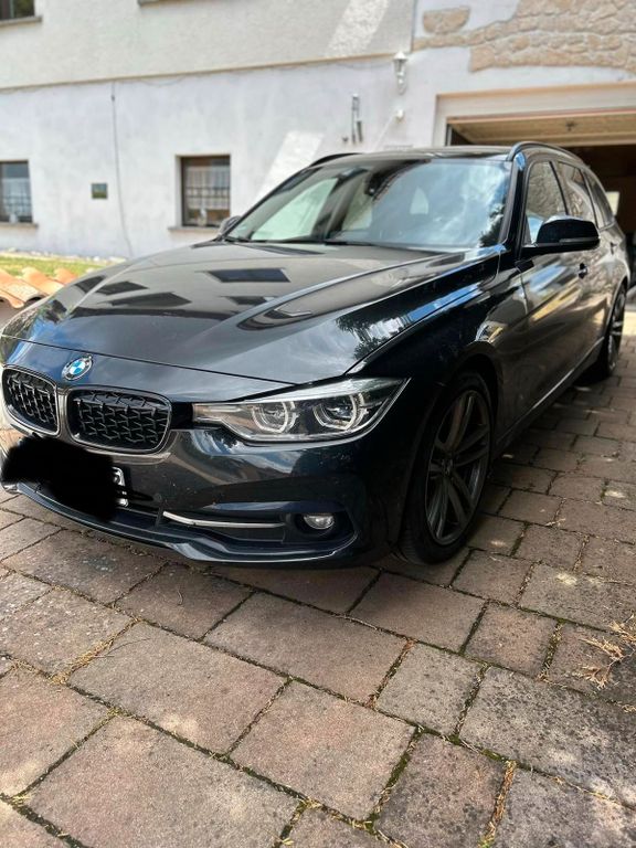 Image of BMW 320