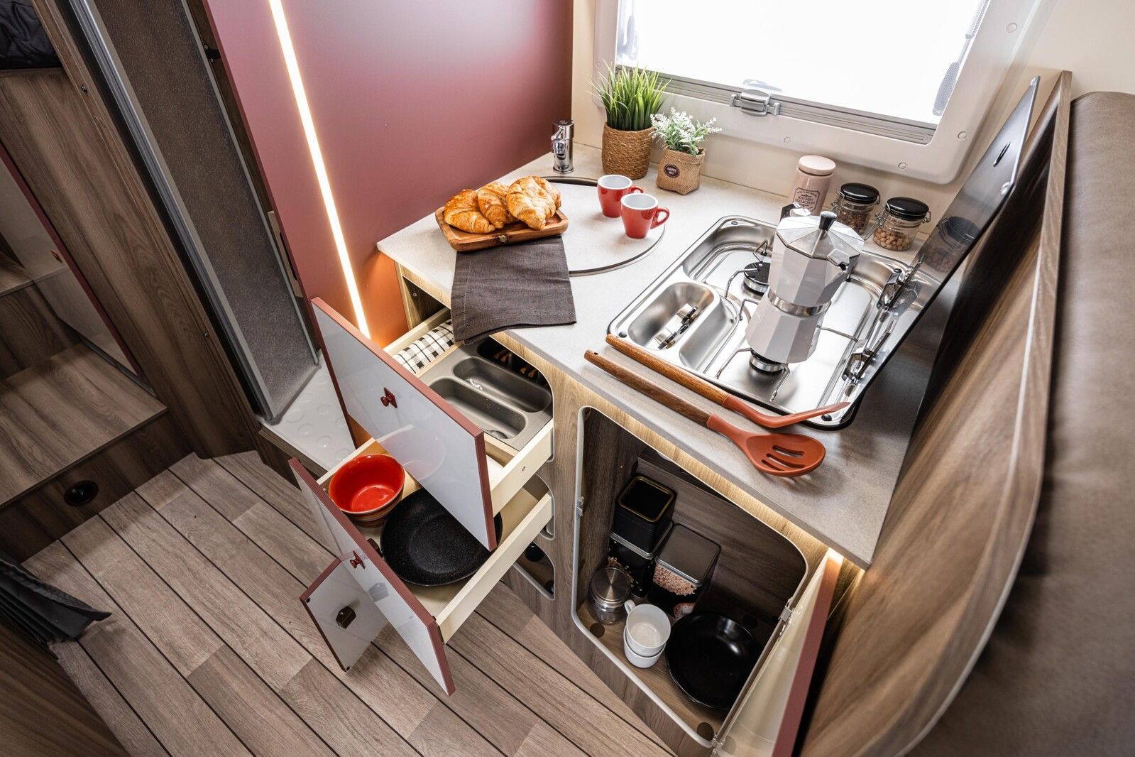 Fahrzeugabbildung Roller Team Kronos 284 TL Ford