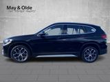 BMW X1 sDrive18d xLine AHK Navi LED PDC SHZ T-Leder - BMW X1: Schwarz