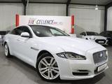 Jaguar XJ 3.0 D V6 PREMIUM-LUXURY WHITE&BLACK PANORAMA - Jaguar mit Diesel-Antrieb
