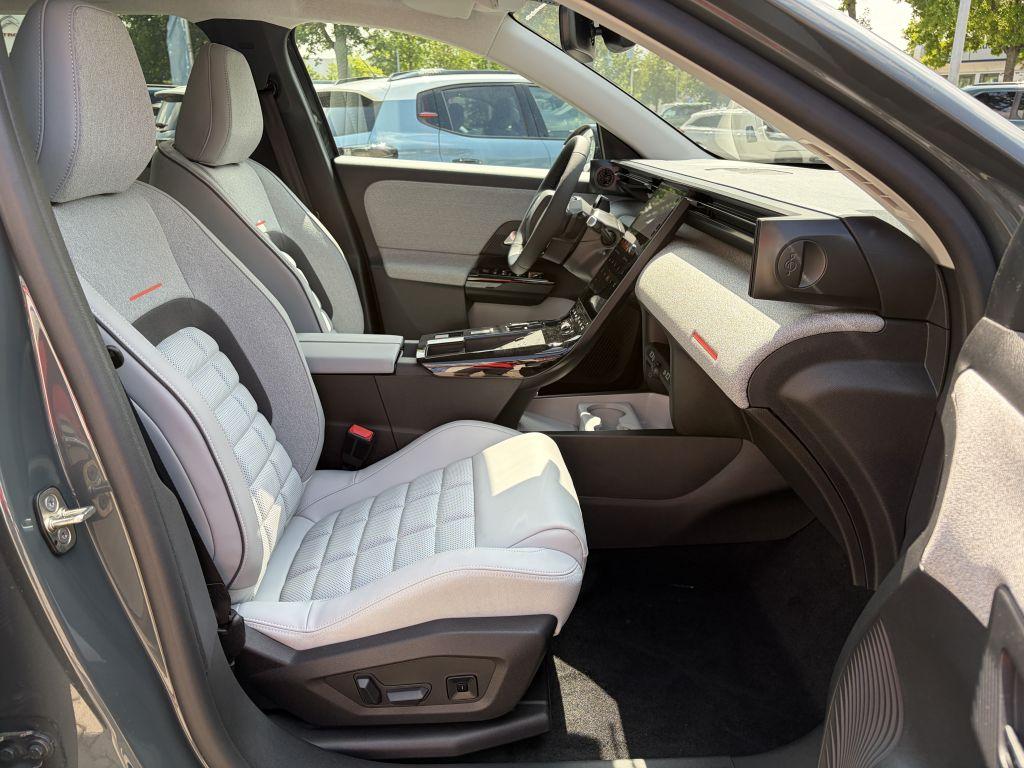 Citroën C5 Aircross Hybrid 145 TEAM D + Winter-Paket