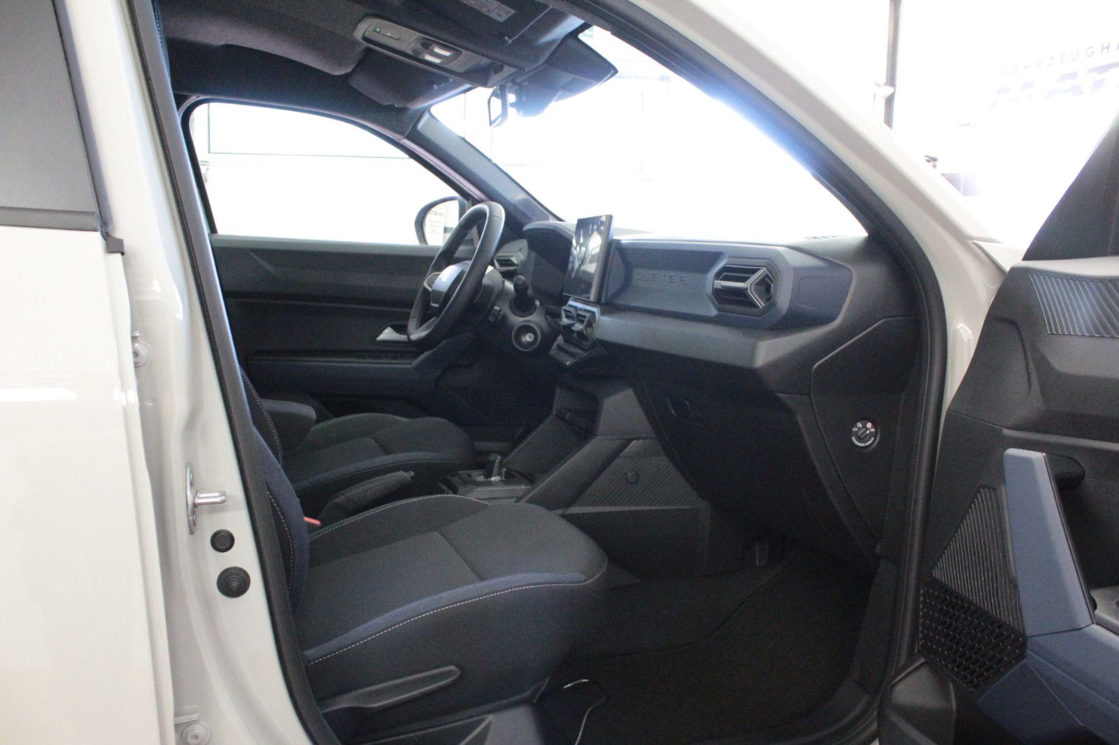 Fahrzeugabbildung Dacia Duster hybrid 140 Expression *Winterpaket*