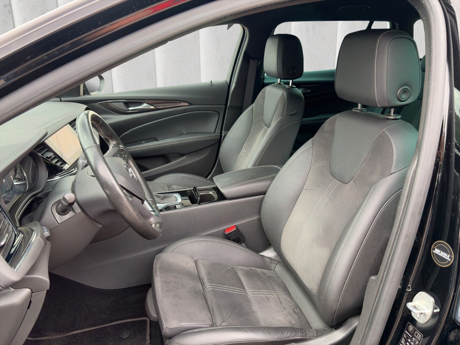 Fahrzeugabbildung Opel Insignia B Sports Tourer 4x4*AHK*Massage*LED*SHZ