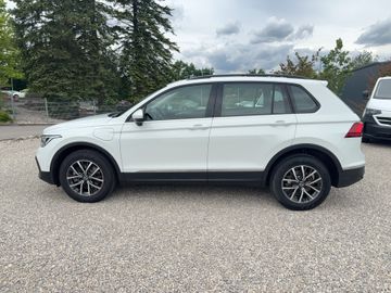 Volkswagen Tiguan - 4
