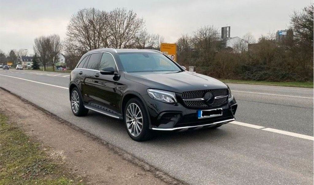 Image of Mercedes-Benz GLC 250