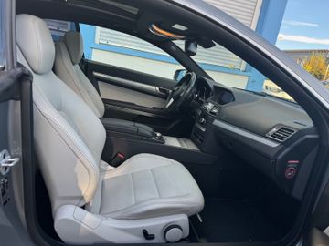 Mercedes E 250 - 11