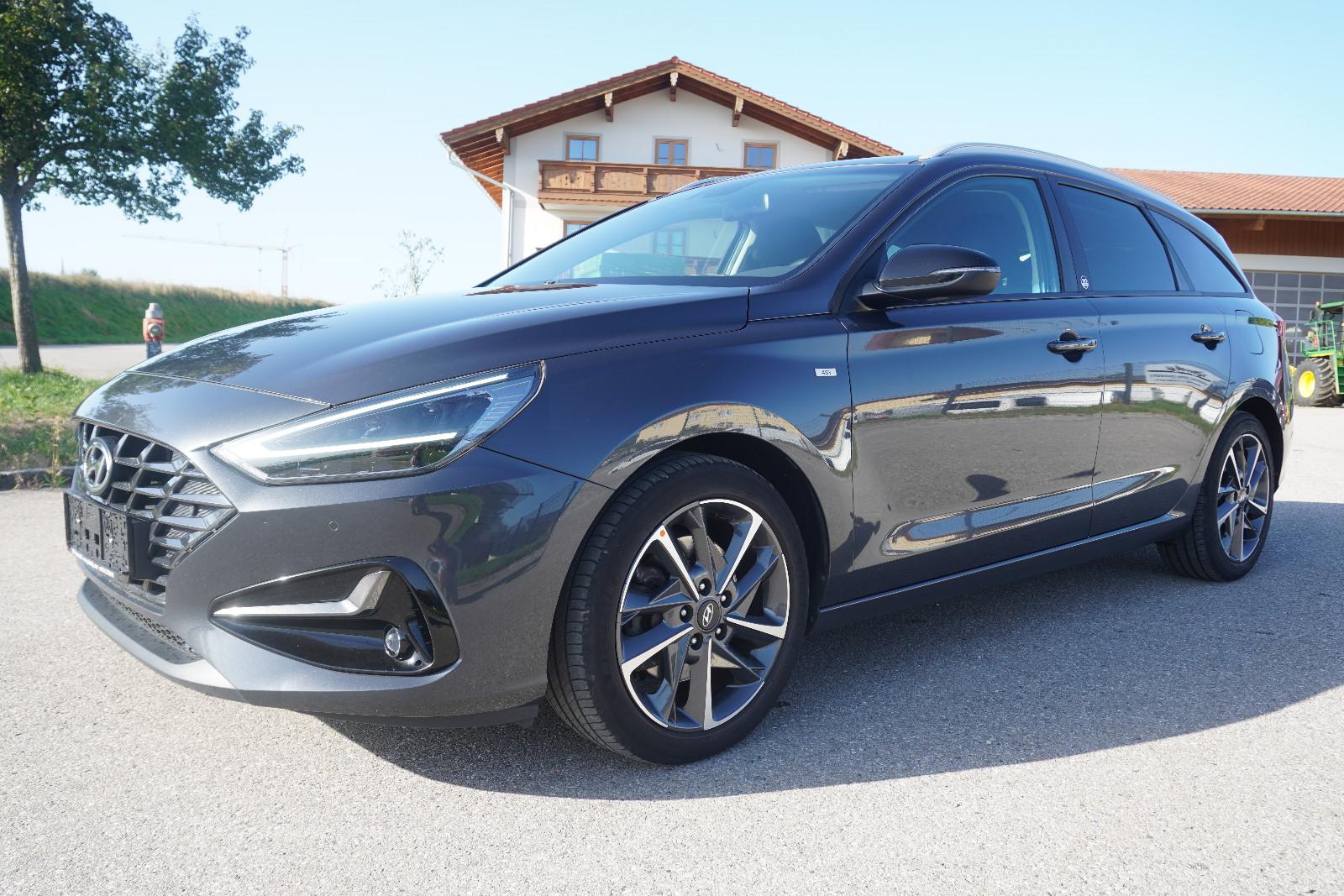 Hyundai i30 cw Edition 30+ Mild-Hybrid DCT NAV LED 1.Hd