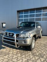 Nissan Patrol 3.0l dCi Automatik Elegance Lang 1.Hd AHK - Nissan Patrol mit Diesel-Antrieb: 3.0