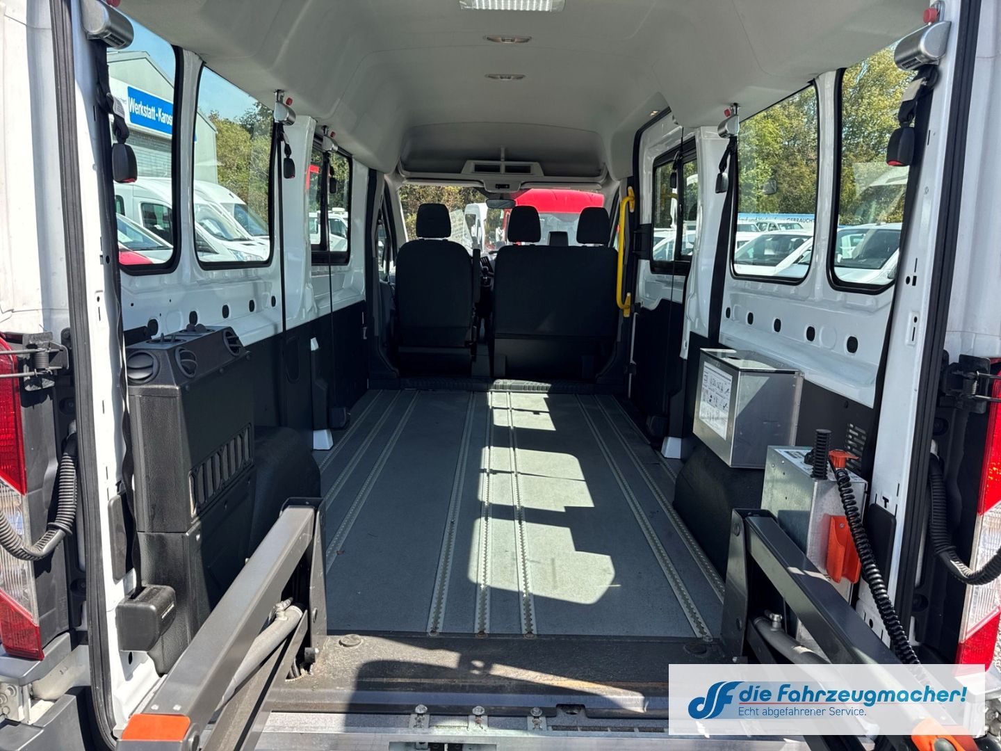 Fahrzeugabbildung Ford Transit Kombi 350 L3 Trend 2.2 TDCi DPF *1571 *K