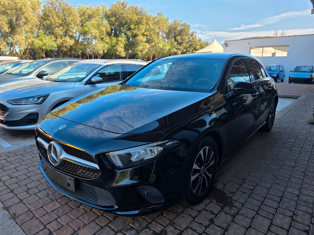 Mercedes-Benz Mercedes-benz A 180 d Automatic Business