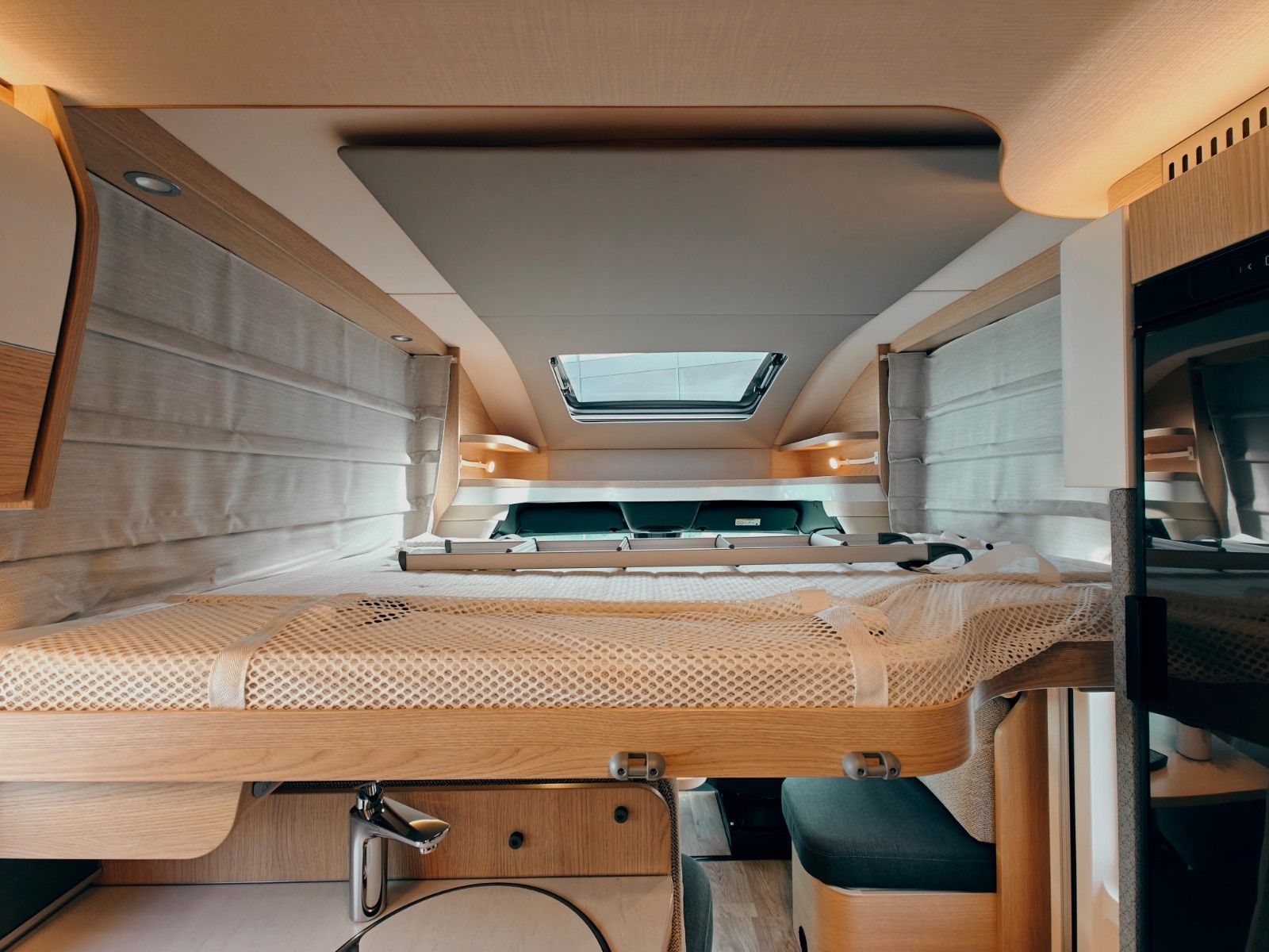 Fahrzeugabbildung HYMER / ERIBA / HYMERCAR B-KLASSE MC T 680 - AUS ERSTBESITZ