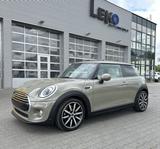MINI Cooper  Leder/Autom/ Panorama/ LED/Ersbesitz - MINI Cooper: Sportwagen