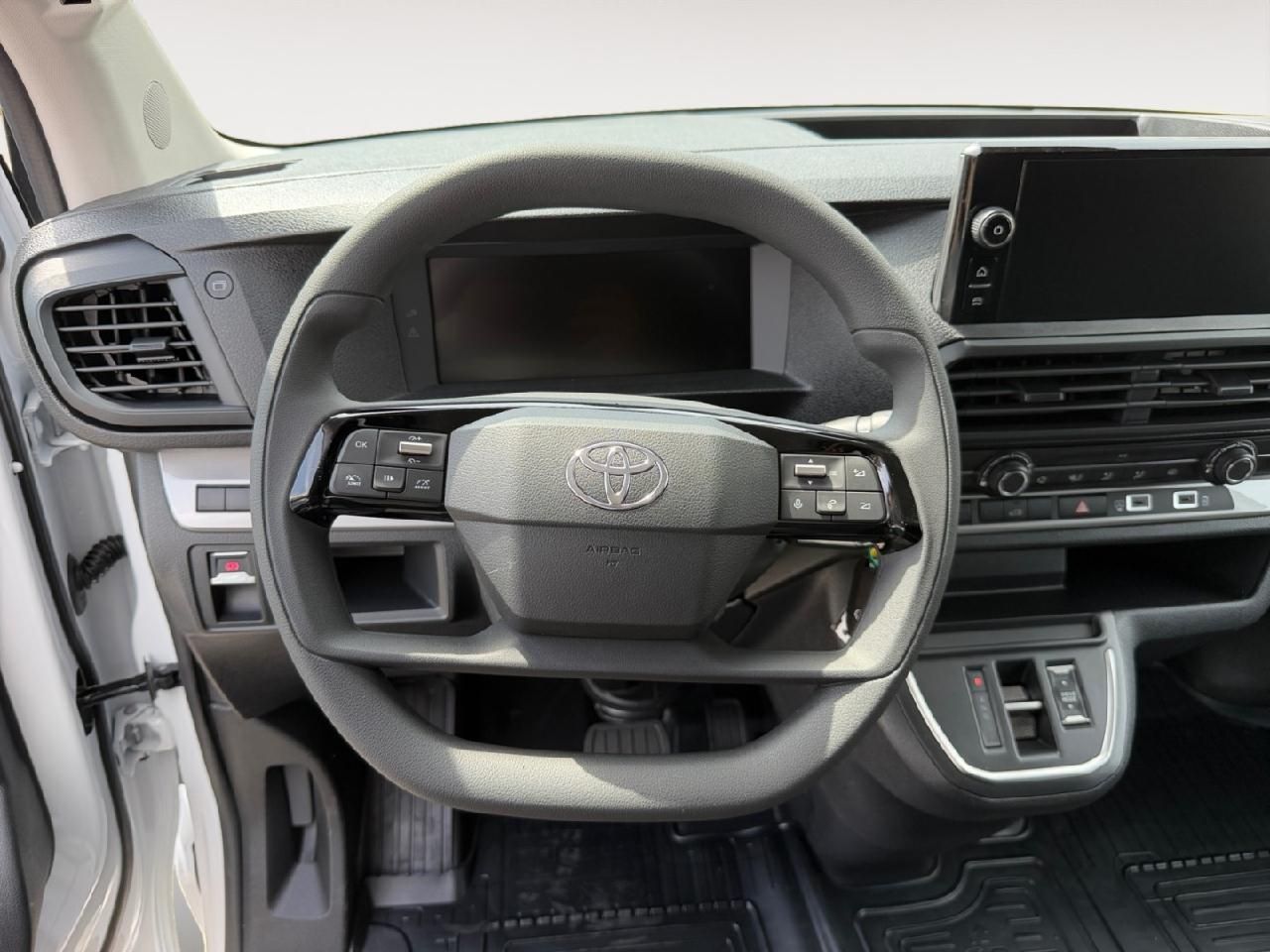 Fahrzeugabbildung Toyota Proace L2 Kasten Meister