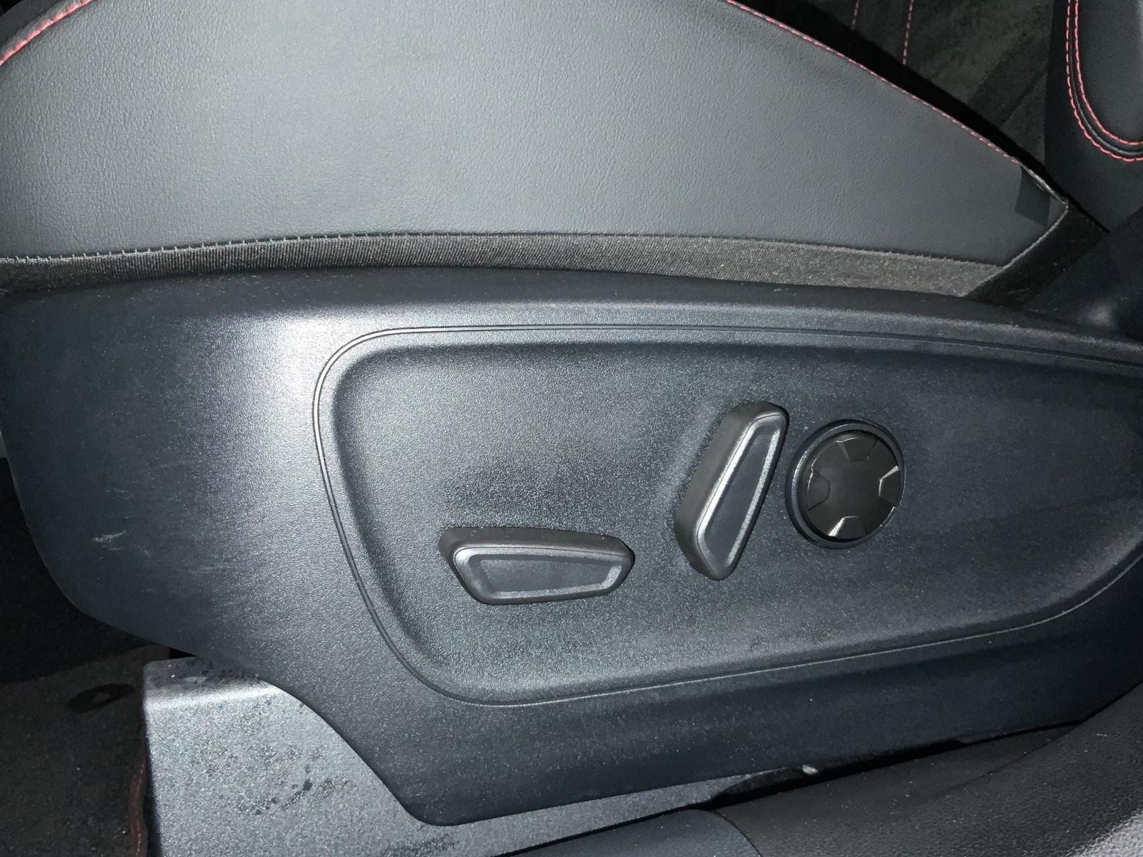 Ford Kuga ST-Line X Aut.*360GRAD*LED-MATRIX*NAVI*GRA*