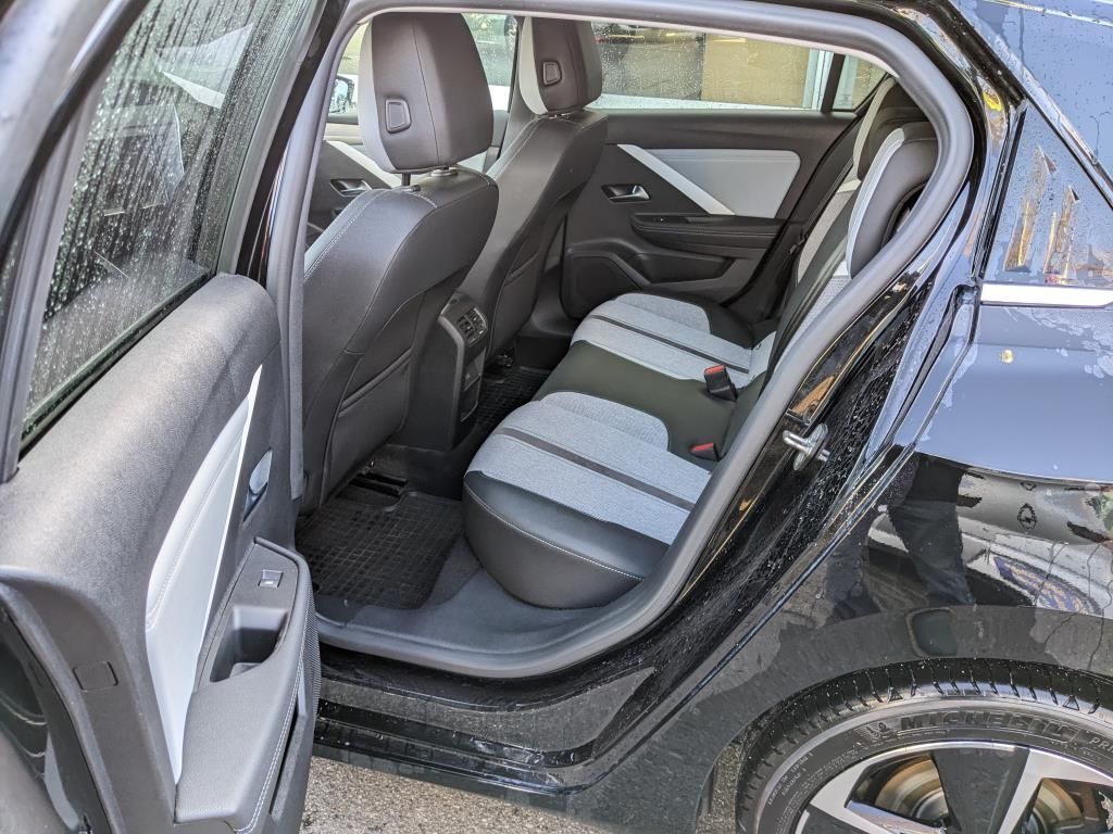 Autohaus Zimpel & Franke -  Opel Astra 22 1.2 Turbo 81 kW/110 PS Start/Stop MT6 - Bild 8