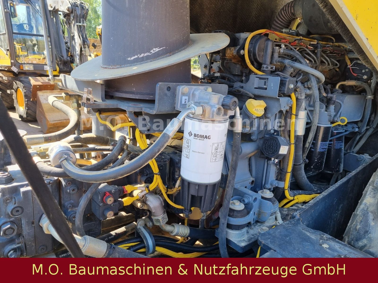 Fahrzeugabbildung BOMAG BW 216 DH-4 / AC / 6 Zyl.Deutz /