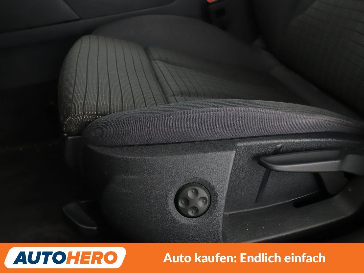Audi A3 Sportback 35 TFSI Sport Aut. *NAVI*BI-XENON*