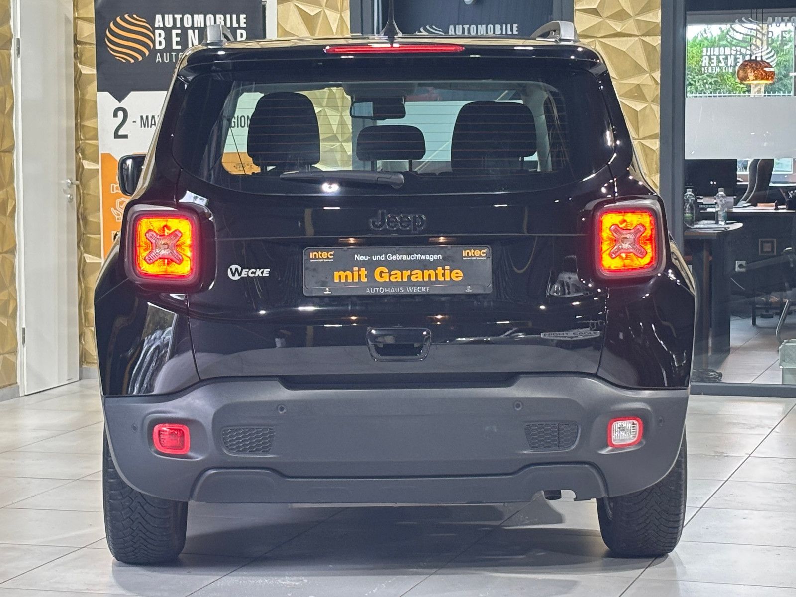 Fahrzeugabbildung Jeep Renegade Longitude//AMBIENTE/APPLE