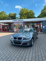 BMW 320i e90 2011 Automatik - BMW 320: E90