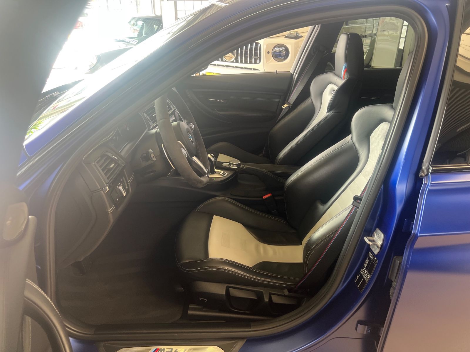 Fahrzeugabbildung BMW M3 CS F80 1of1200 *FROZEN DARK BLUE*DEUTSCH*