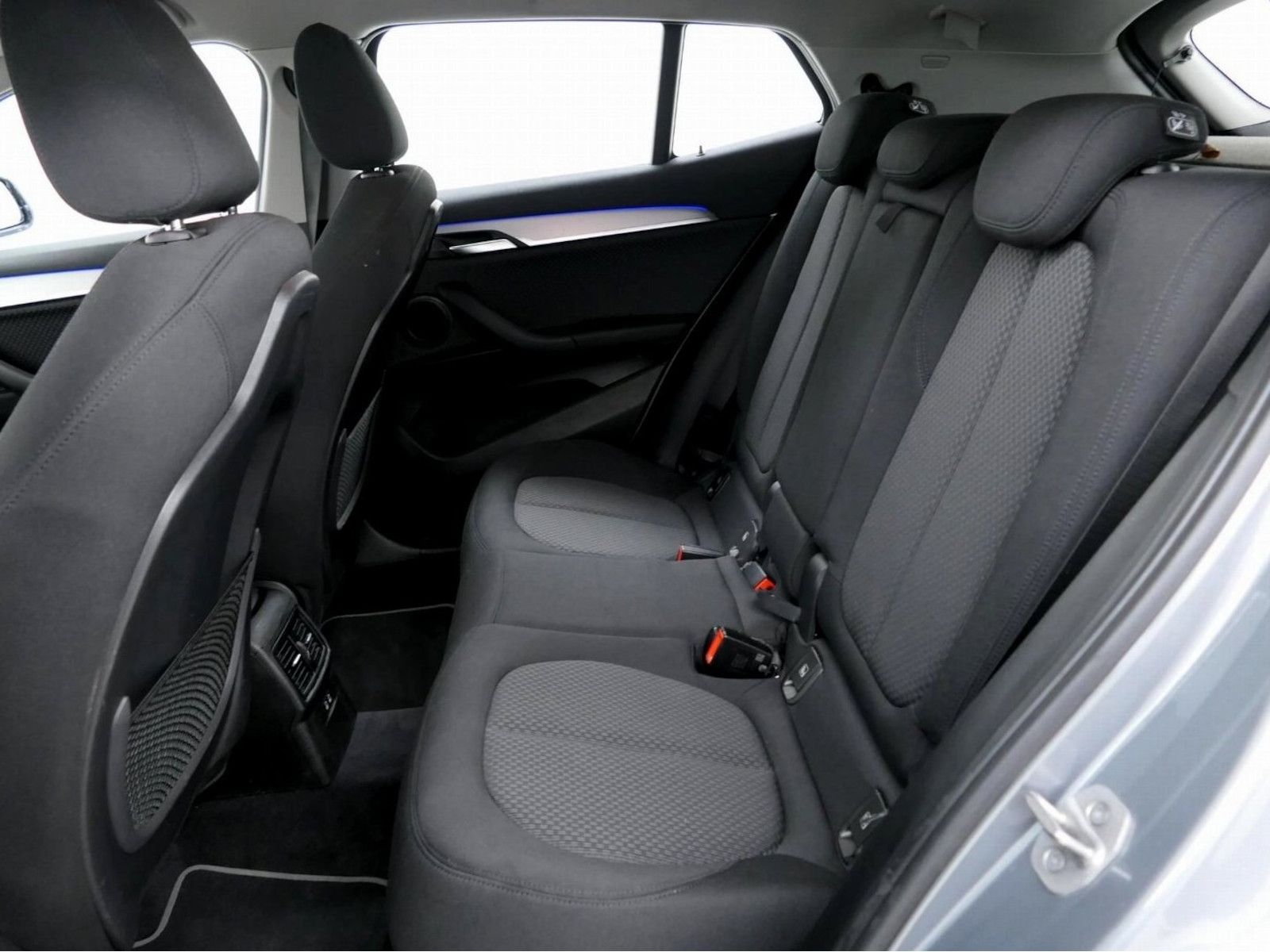BMW X2 sDrive 18i Advantage Navi Kamera Sound LED+ foto 7