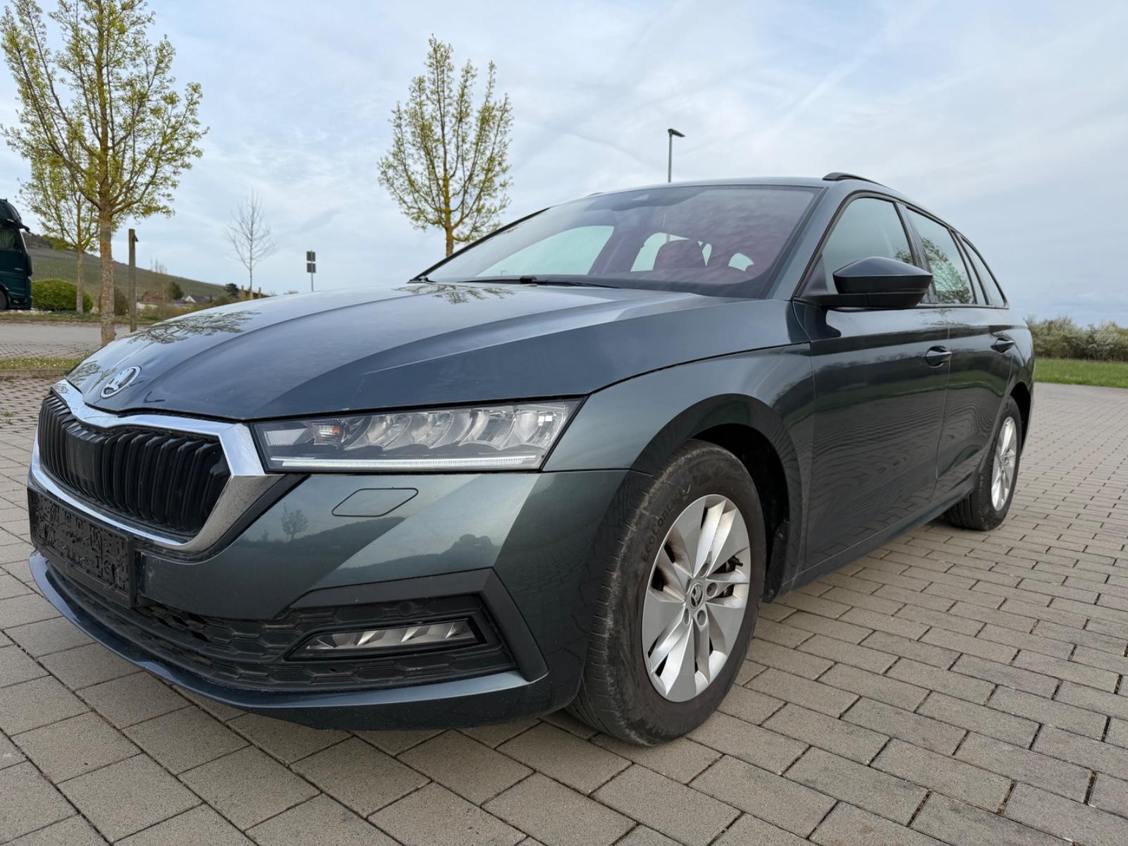 Skoda Octavia Combi Ambition LED DIGITAL CAR PLAY