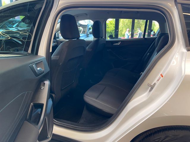 Ford Focus Turnier Cool & Connect 1.5 TDCi*NAVI*LED*