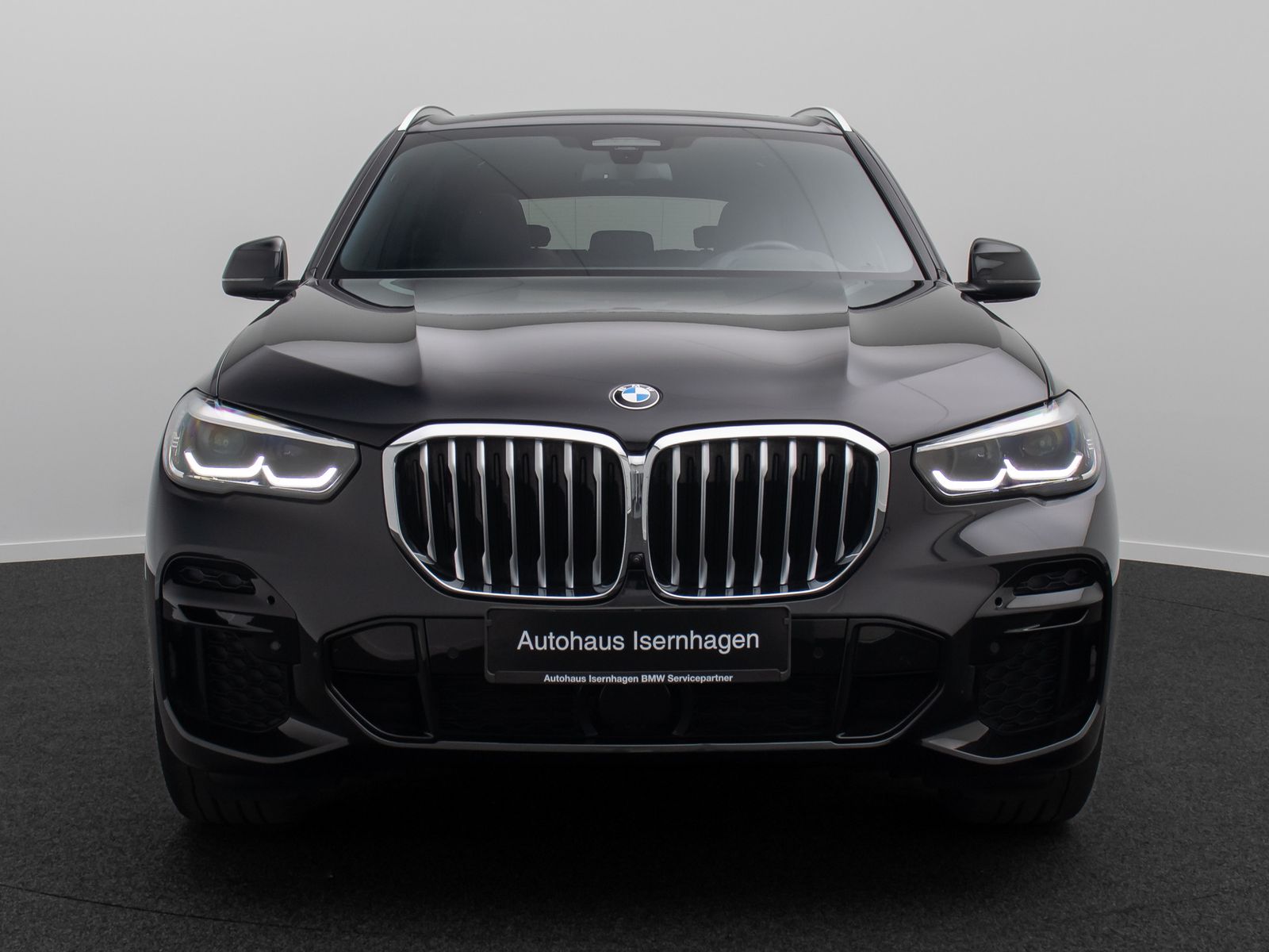 Fahrzeugabbildung BMW X5 xD30d M Sport Panorama 360°HUD DAB HiFi AHK
