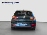 Hyundai i30 1.5 T-GDI DCT Advantage Panoramadach - mit Benzin-Antrieb: Grün, Limousine