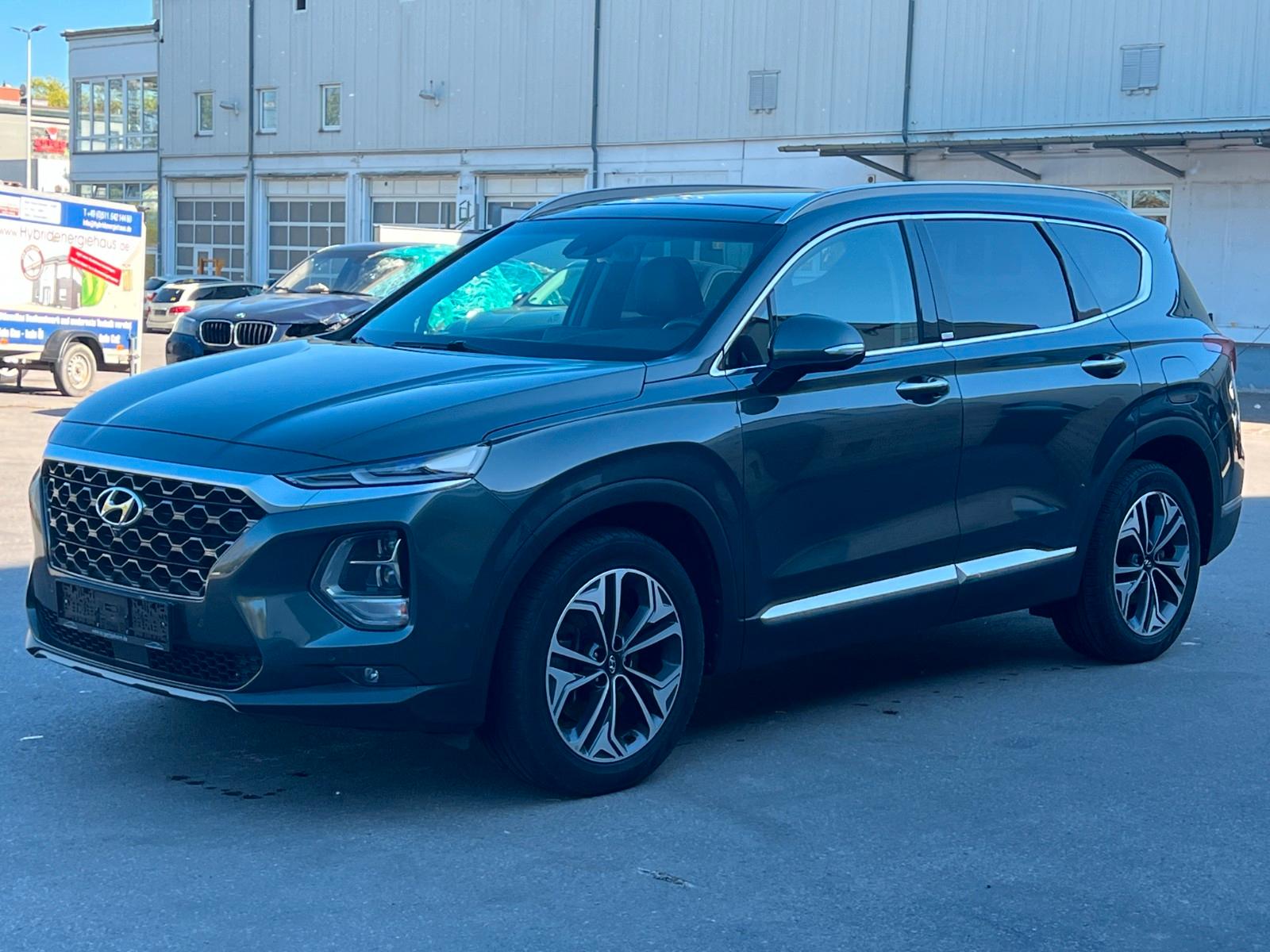 Hyundai Santa Fe Premium 4WD 2.2 CRDi Motorschaden!