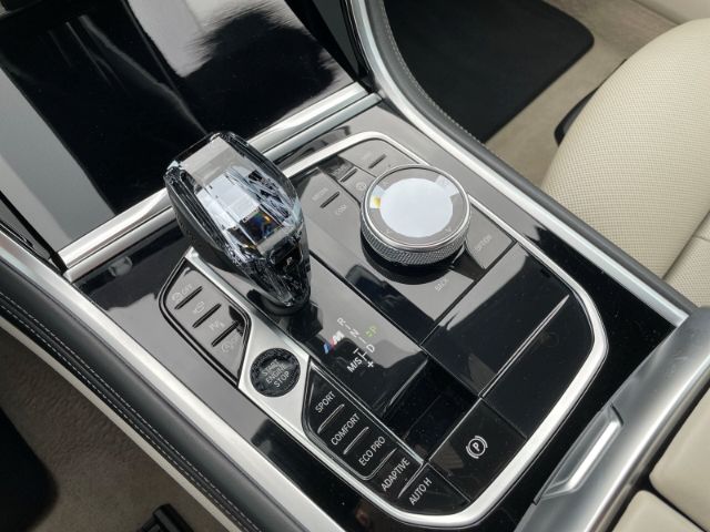 Fahrzeugabbildung BMW M850 i xDrive Gran Coupe Autom. Leder, Navi, Sit