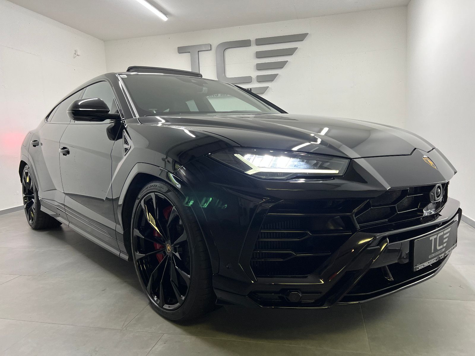 Lamborghini Urus B&O, Pano, Acc, Massage, 23", ... imagem 2