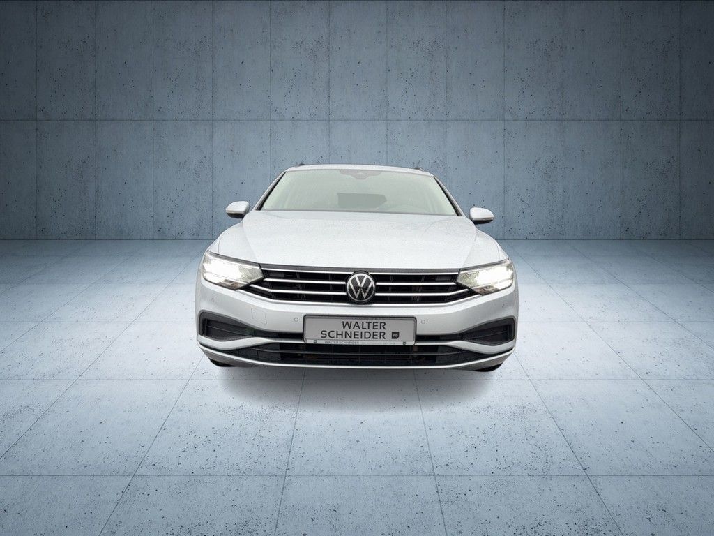 Volkswagen Passat Variant - Bild 10