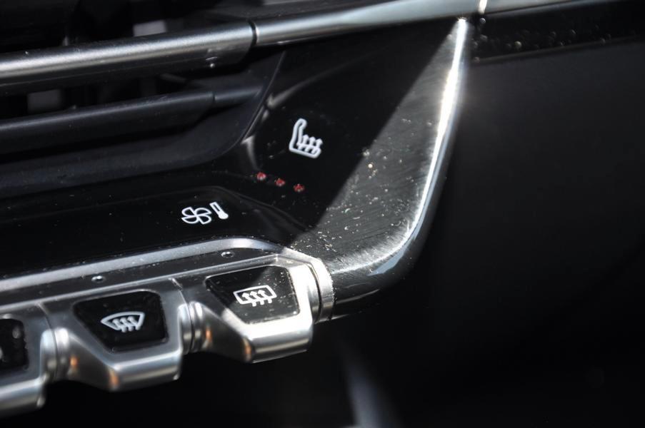 Peugeot 2008 Hybrid 145 Allure *LED*