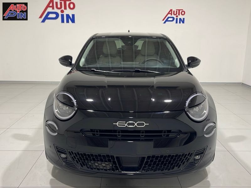 Fiat FIAT 600 1.2 Hybrid 110cv La Prima *PROMO* imagem 2