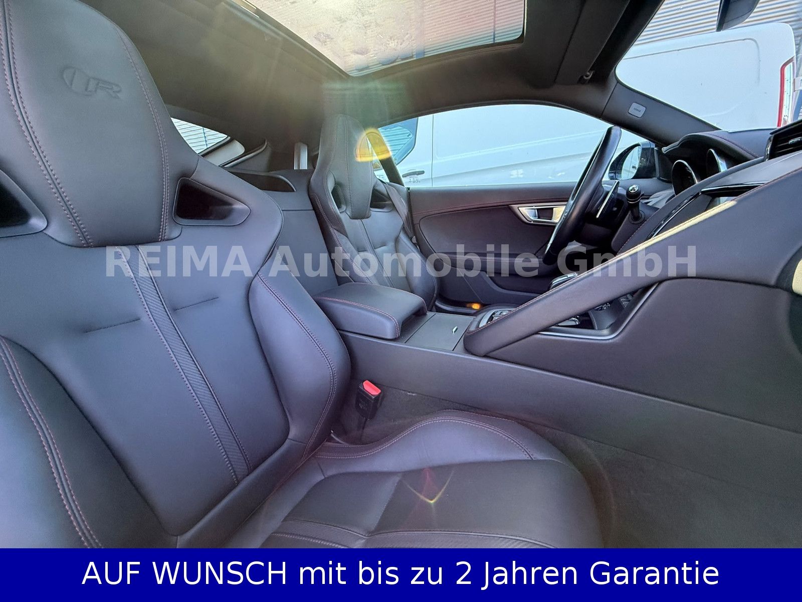 Fahrzeugabbildung Jaguar F-TYPE Coupe R  AWD, Pano, deutsche Auslieferung