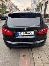 BMW 218 Active Tourer 218d Sport Line Automatik - BMW 2er Reihe in Bremen
