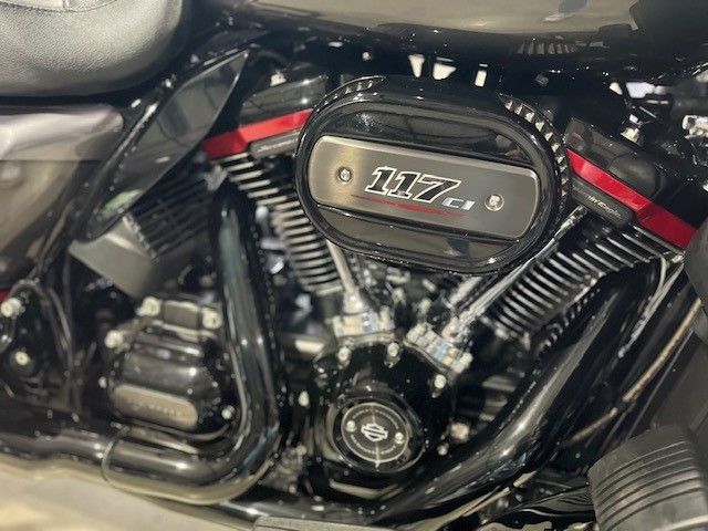 Fahrzeugabbildung Harley-Davidson FLHTKSE Ultra Limited CVO 117cui