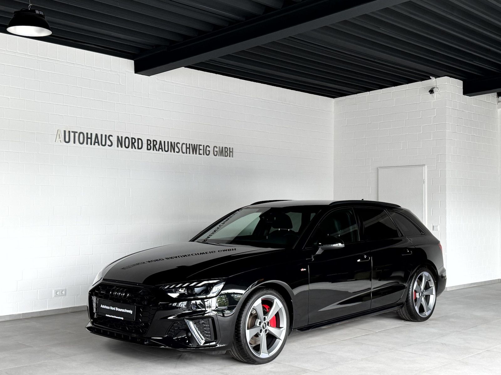 Audi A4 45TFSI S Line Competition Edition Plus Matrix