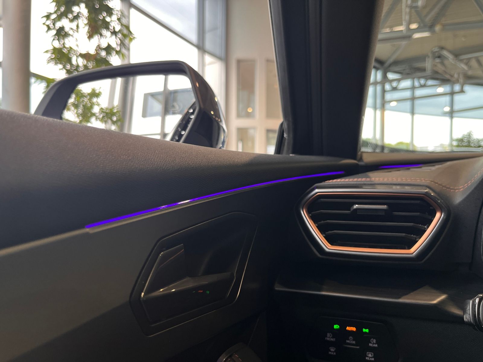 Fahrzeugabbildung CUPRA Formentor eHybrid VZ PANO LED NAV 19"